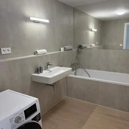 Eurovea Tower Apartman